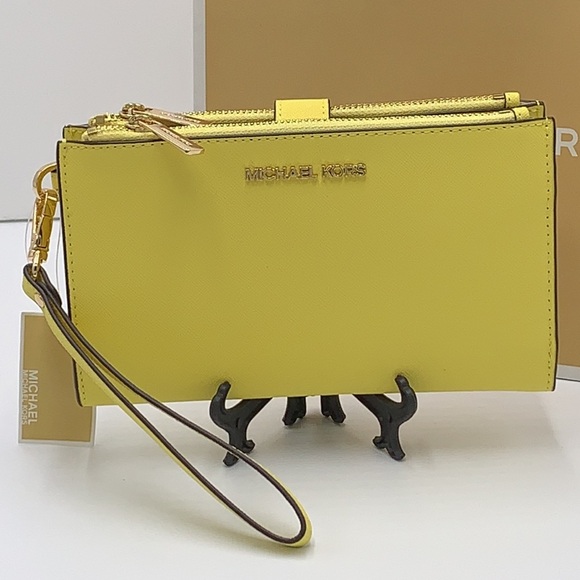 MICHAEL KORS LARGE DOUBLE ZIP WRISTLET WALLET SUNSHINE COLOR - Picture 2 of 13